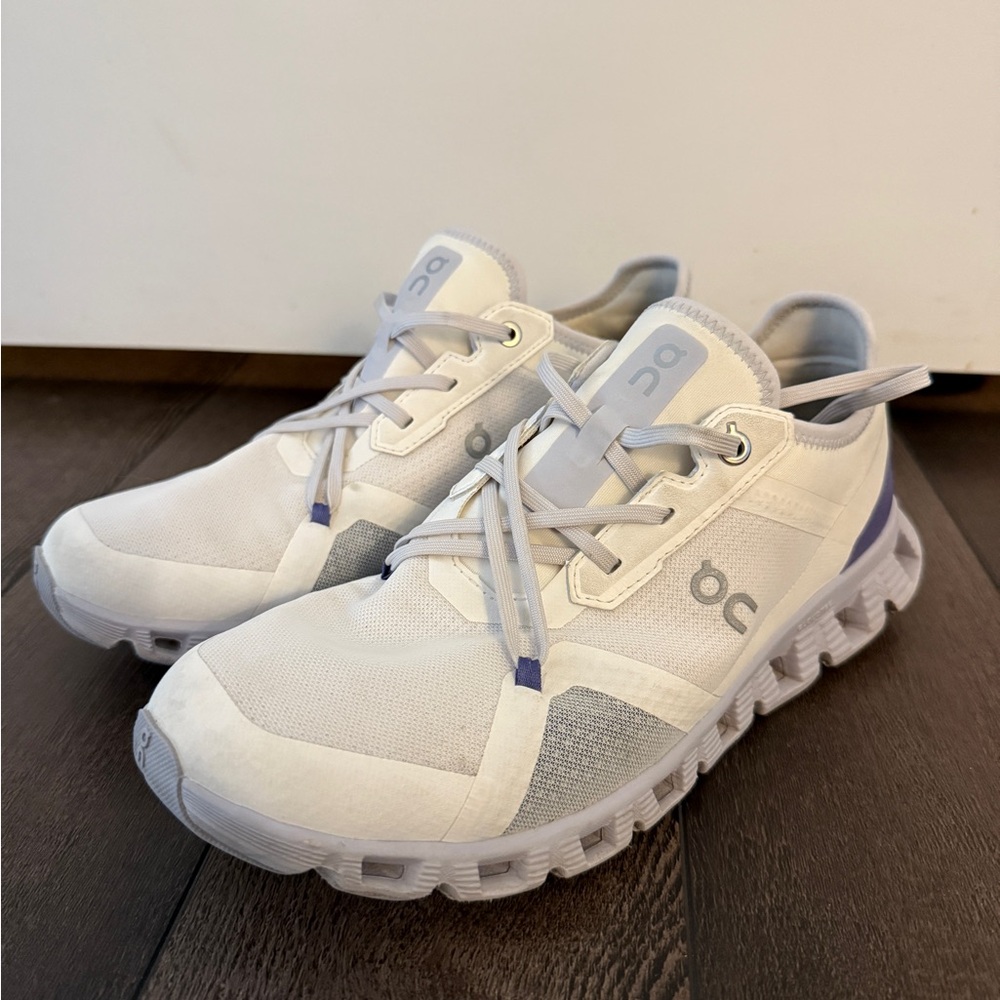 On Running Women's White and Lavender Sneakers